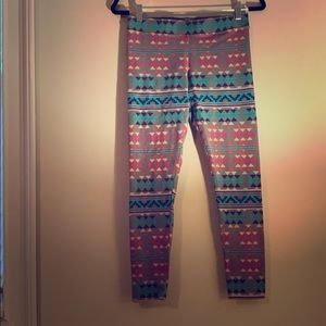 American Eagle Aztec print leggings